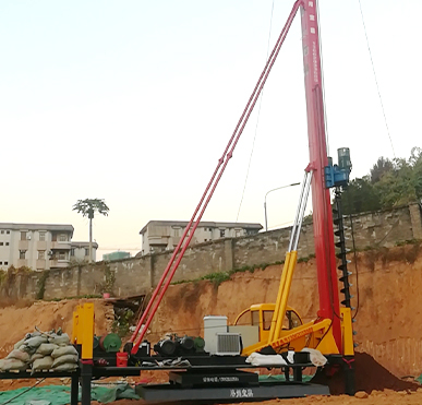 Walking-type Auger Drilling Rig Worksite